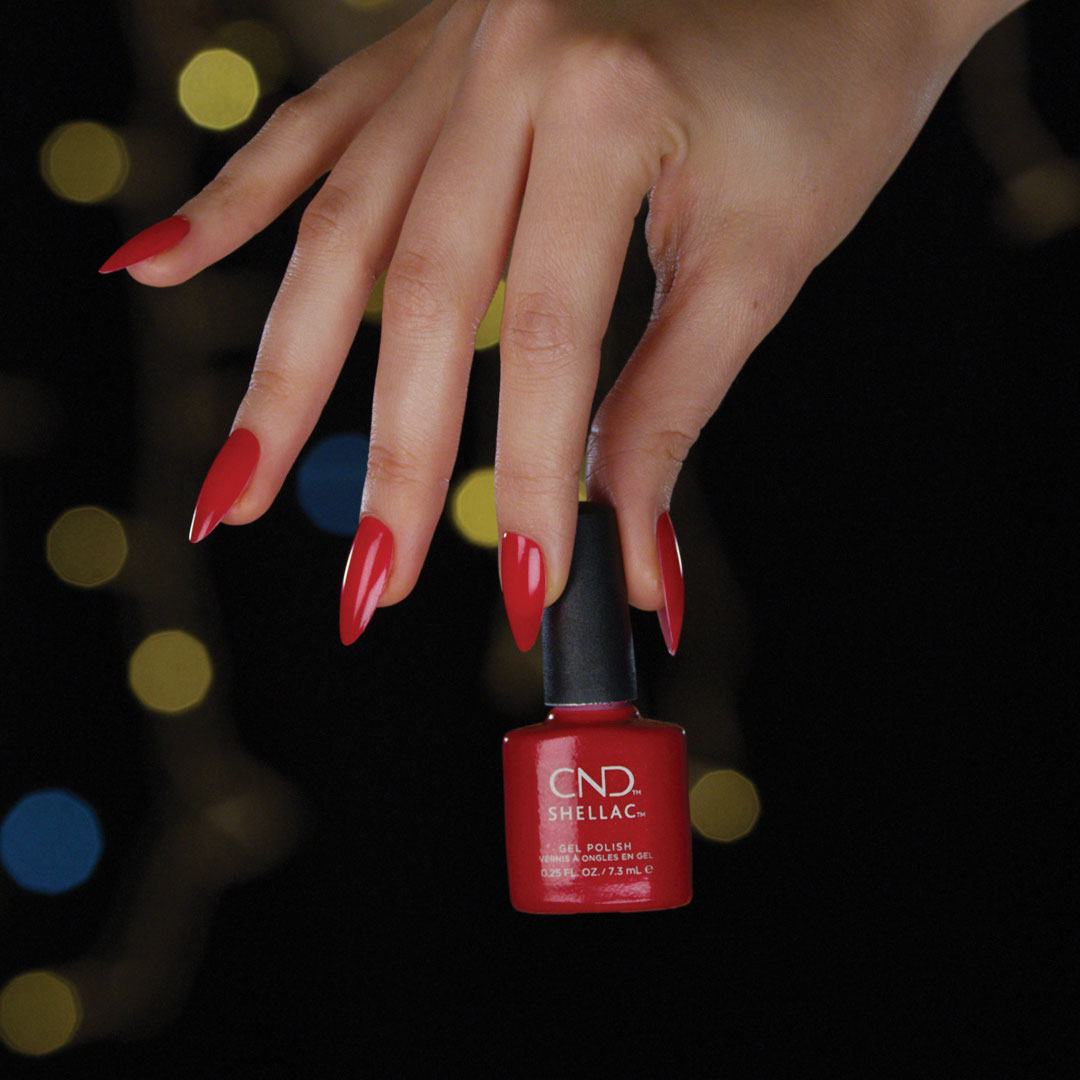 Nagels gelakt met CND SHELLAC na een manicure